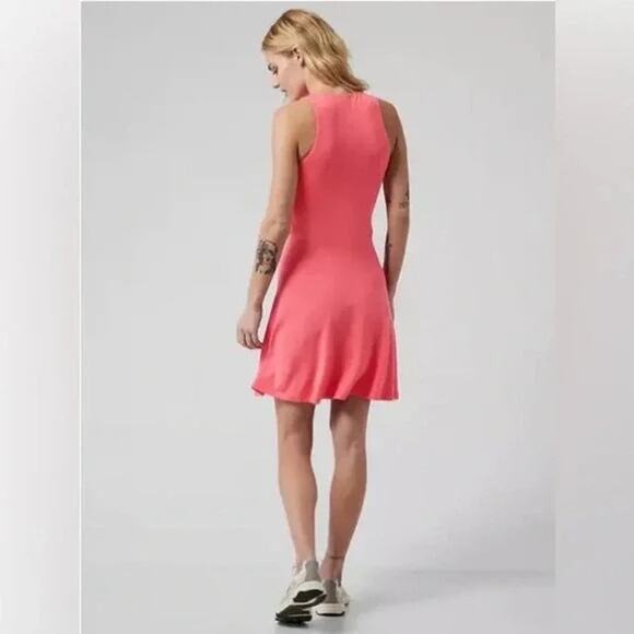 Athleta Santorini Thera Coral Petal Pink Dress Size Medium Petite - Picture 3 of 9